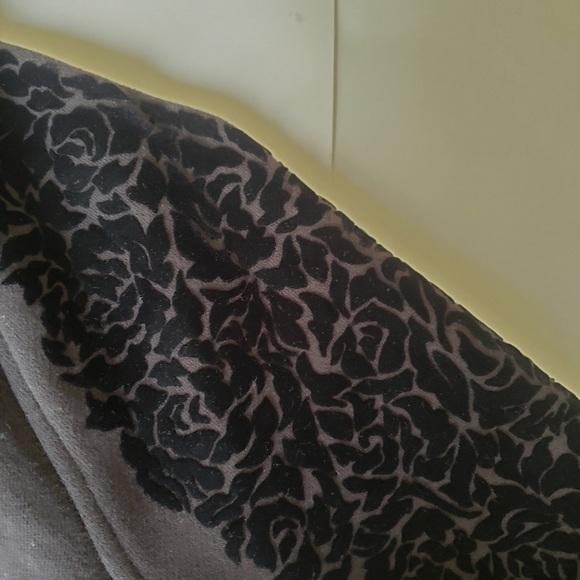 Lululemon sweatshirt - Picture 9 of 14